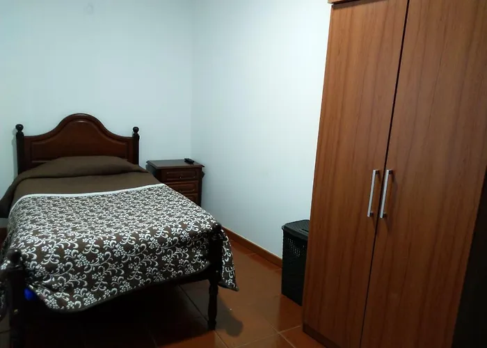 Πανσιόν Azoresdream *